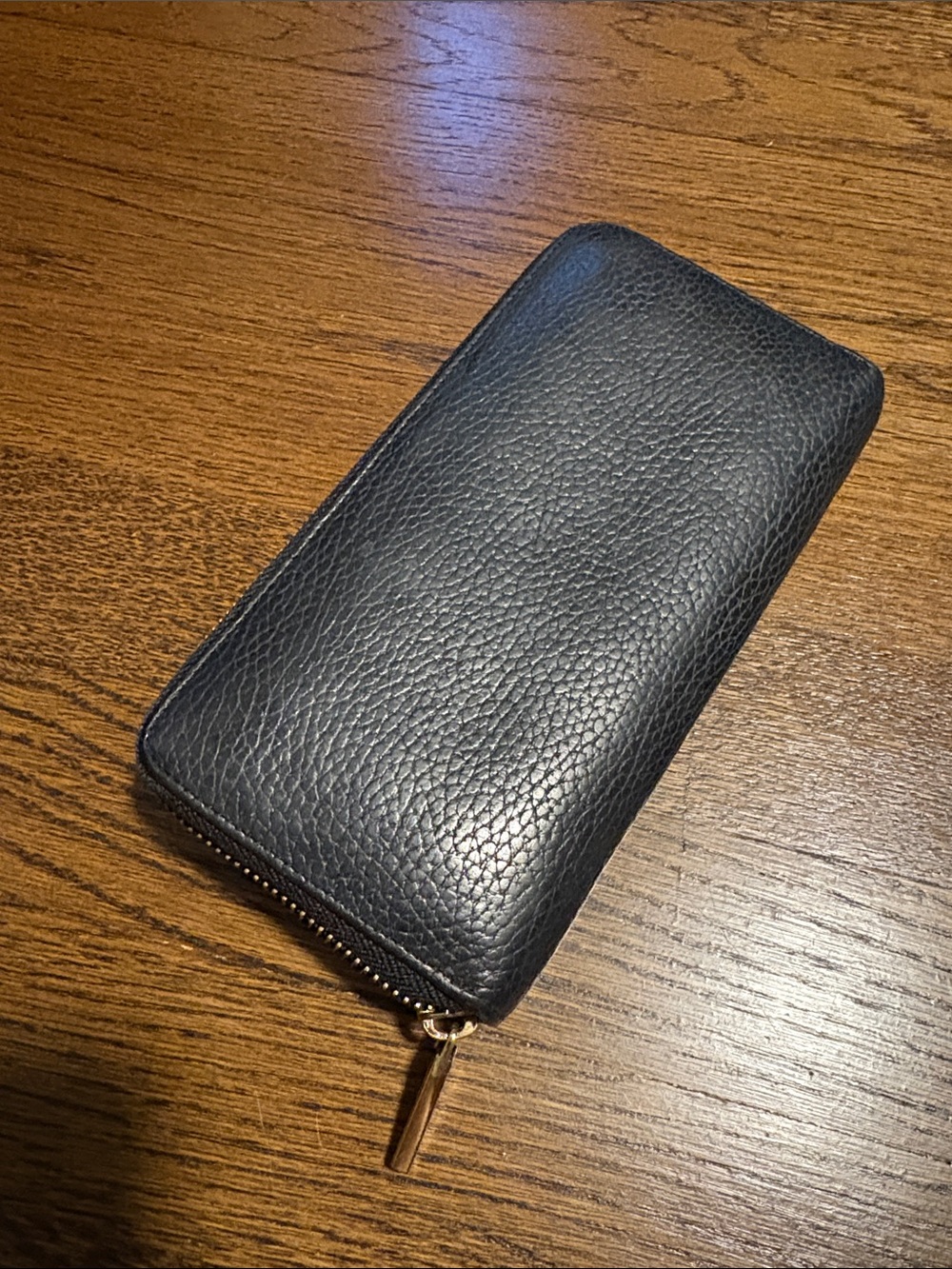 Cuyana Black Pebbled Leather Zip Wallet